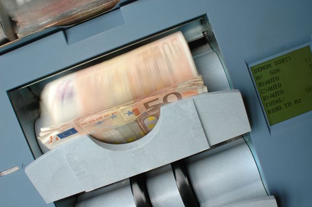 Se chauffer à l'électricité à Bruniquel : Base, Heures creuses ou Tempo chez EDF Se chauffer à l'électricité à Bruniquel : Base, Heures creuses ou Tempo chez EDF